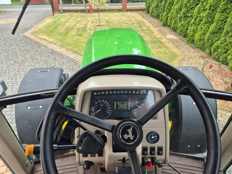 Ciągnik John Deere 6620