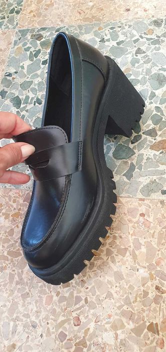 Sapato Guimarães preto nº38 (como novo)
