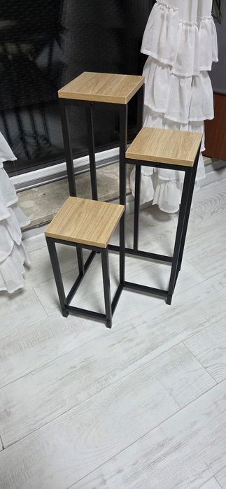 Stojak na kwiatki - domowy kwietnik