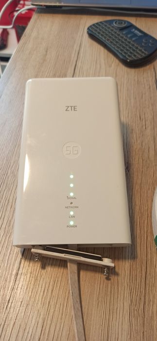 Router ZTE MC 889