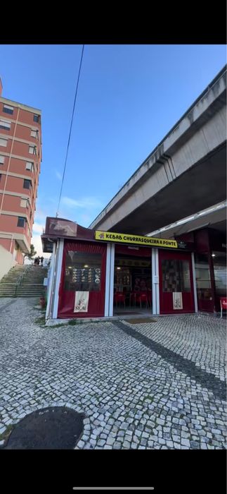 Restaurante de kebab e frango grelhado para transfers