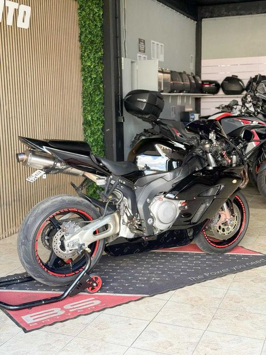 Honda CBR 1000 RR SC57