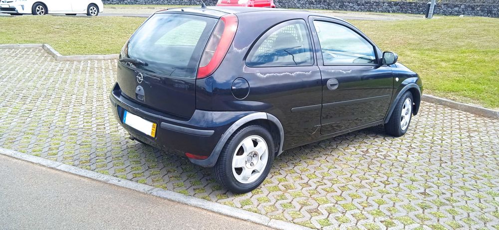 OPEL CORSA comercial 1.3 de 2004, ilha Terceira, Açores