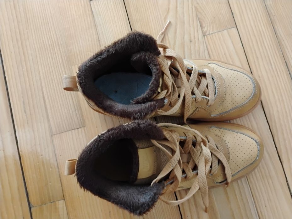 Buty dziecięce Nike r.37,5