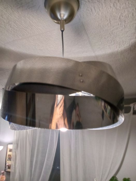 Żyrandol ze stali nierdzewnej