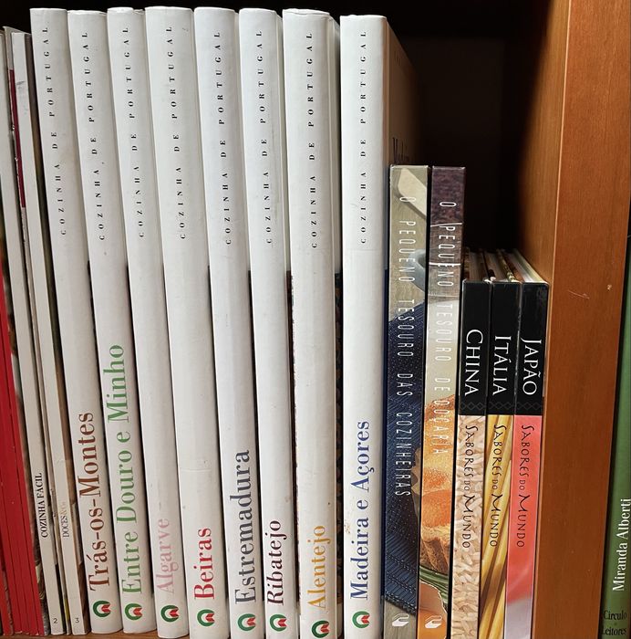 Enciclopedia e livros de cozinha diversos