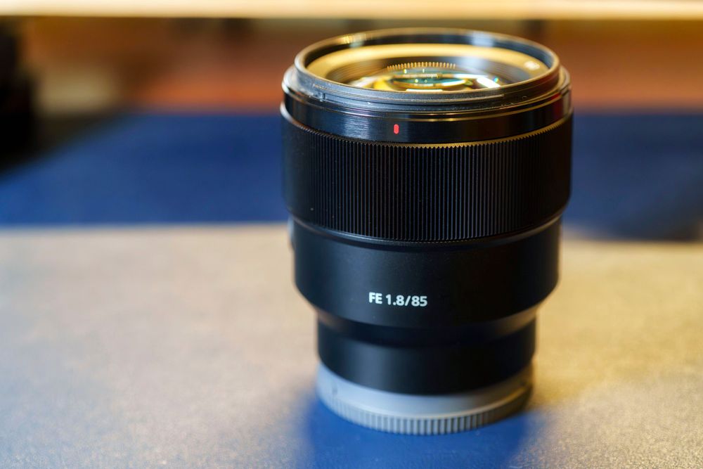 Sony 85mm f/1.8 – Como Nova (com caixa)