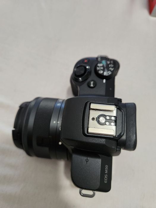 Kit Canon EOS M50 + Adaptador Viltrox
