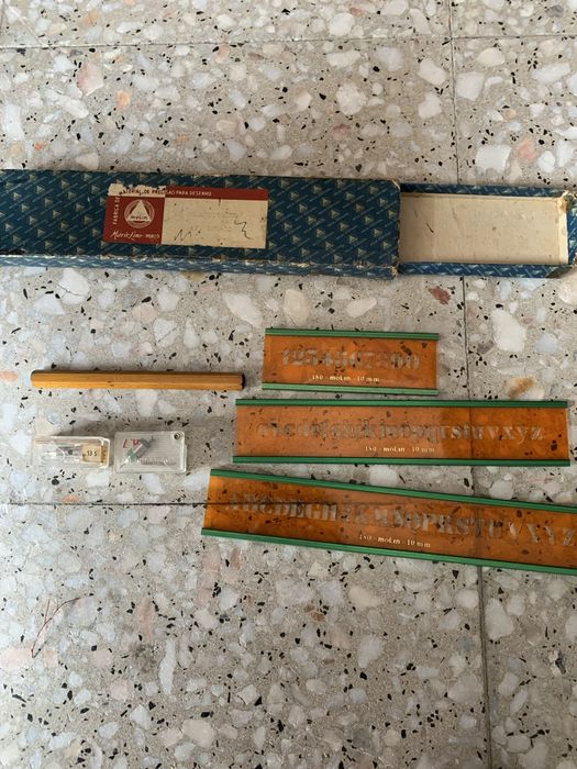 Caneta de aparo em madeira