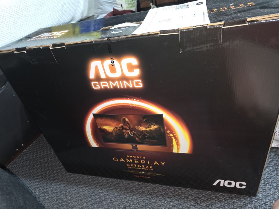 Monitor Gaming Curvo AOC C27G2ZE/BK (27'' - 0.5 ms - 240 Hz - FreeSync Premium)