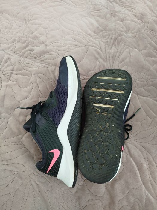 Buty damskie Nike 39