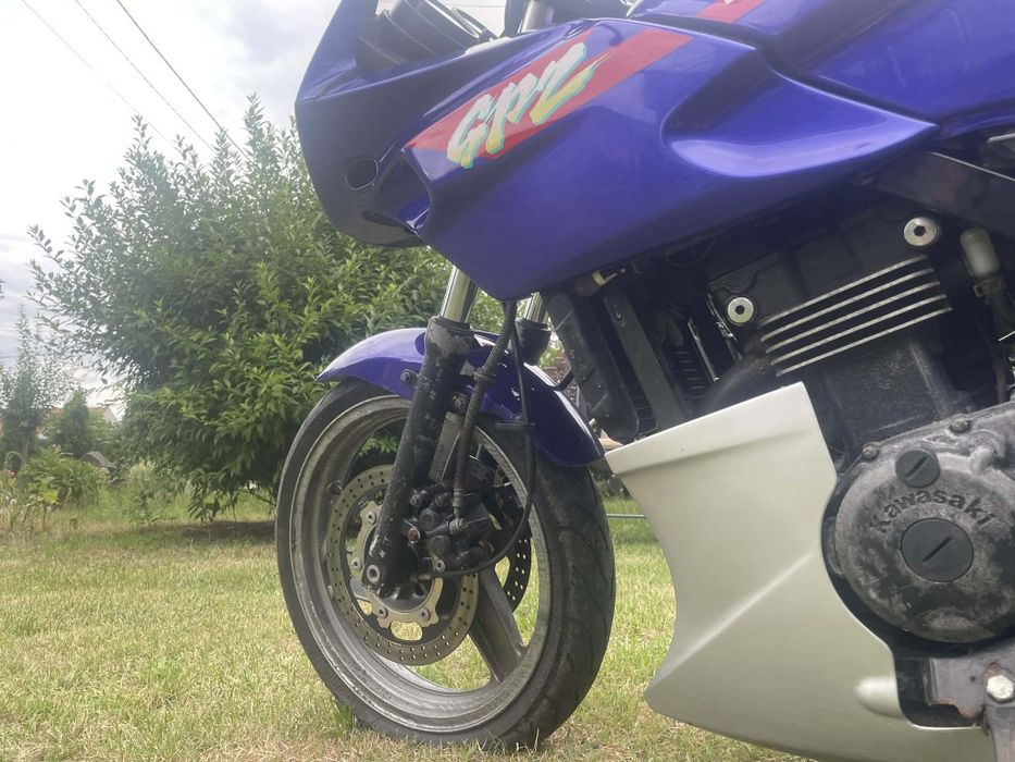 KAWASAKI gpz 500s
