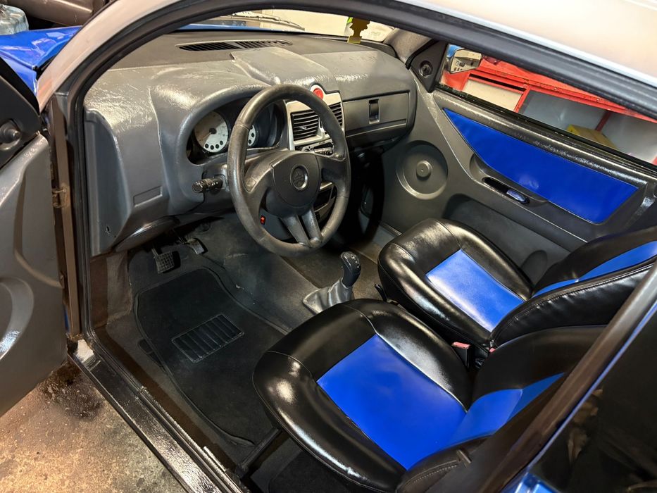 Aixam A721 Mega Microcar , Ligier bez prawka lub na AM