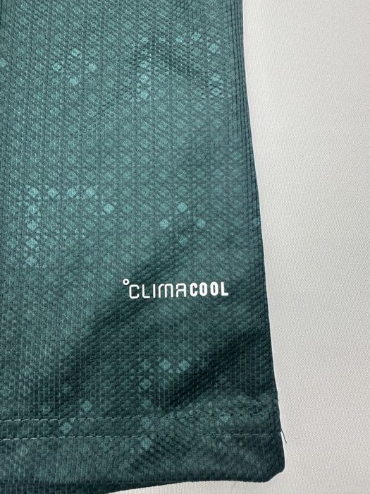 Camisola Real Madrid Alternativa 2027
