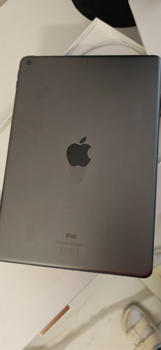 Tablet Apple iPad 9 Gen. 64GB Srebrny + Apple pencil
