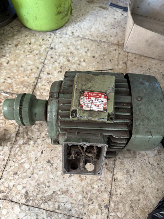 Silnik elektryczny 1.5 kW 1430 obr MEZ 380V