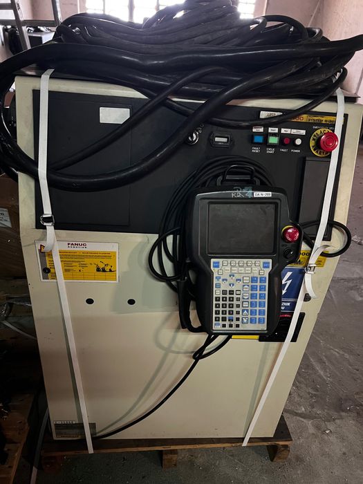 Robot przemysłowy Fanuc R2000iB 165F