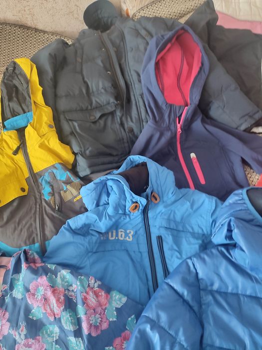 Продам різні дитячі куртки