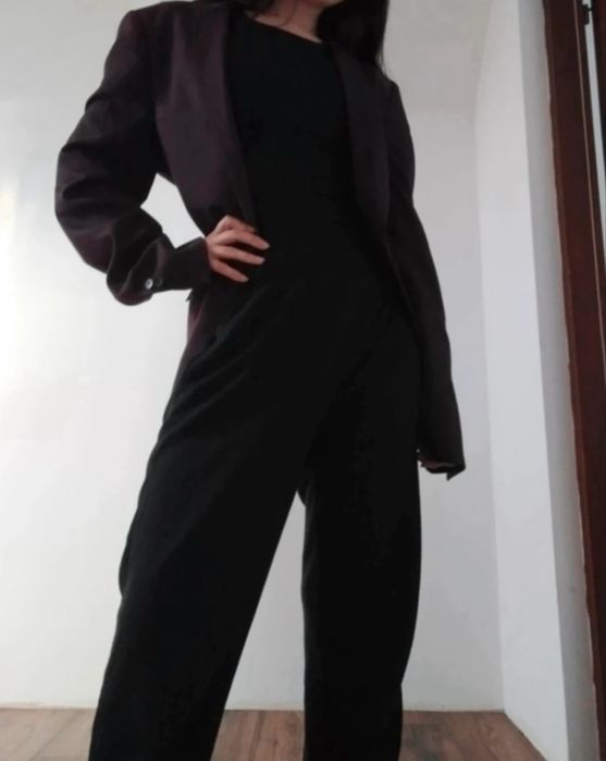 Ciemnofioletowa marynarka Burton Menswear London