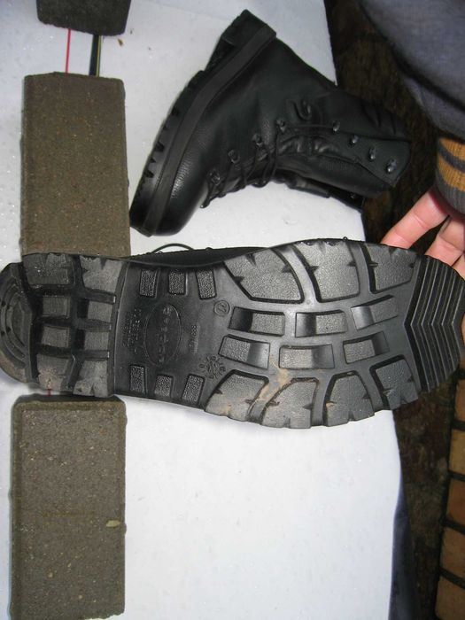 Buty wojskowe zimowe.