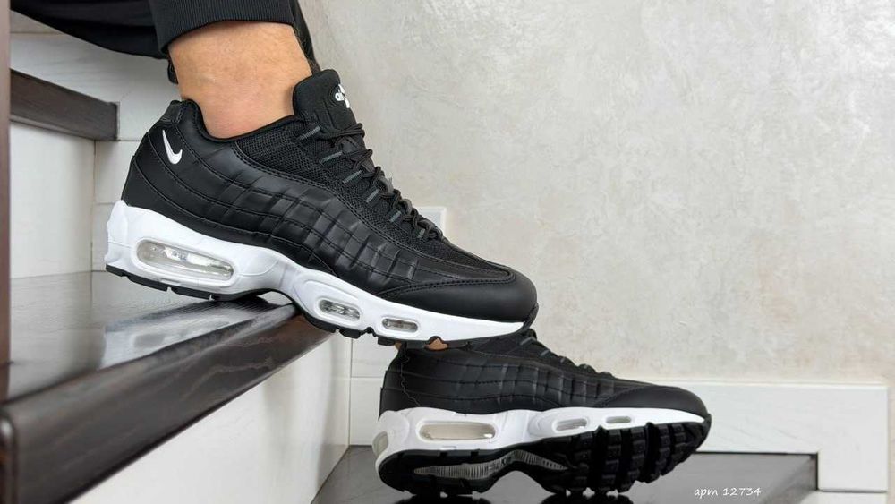 Кросівки чоловічі демісезонні Nike Air Max 95 чорні