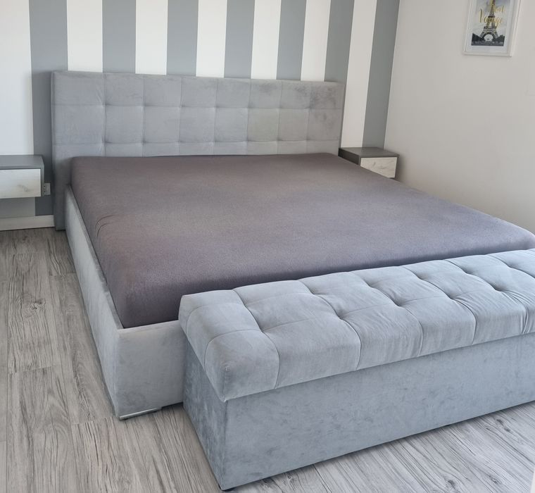 Łóżko 200 x 200 GRATIS  szafki nocne