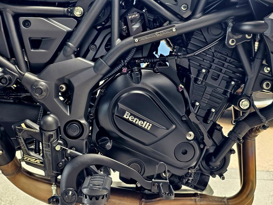 Benelli TRK 702 X Full Extras 
Ano 2025 
6.800 km 
Garantia 2028