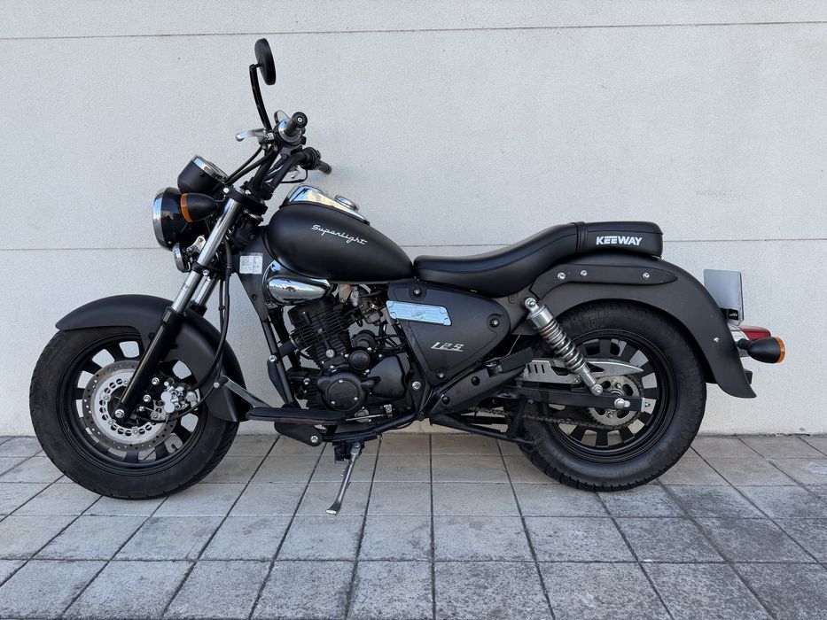 Vendo keeway Superlight 125cc 2000km