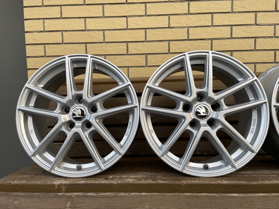 Диски Anzo R17 5.112 ET52 Шкода А5 А7 Гольф Джета Тоуран Сеат Кадік