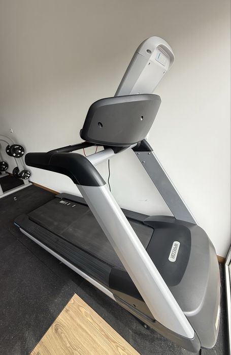 Esteira Precor (nível profissional)