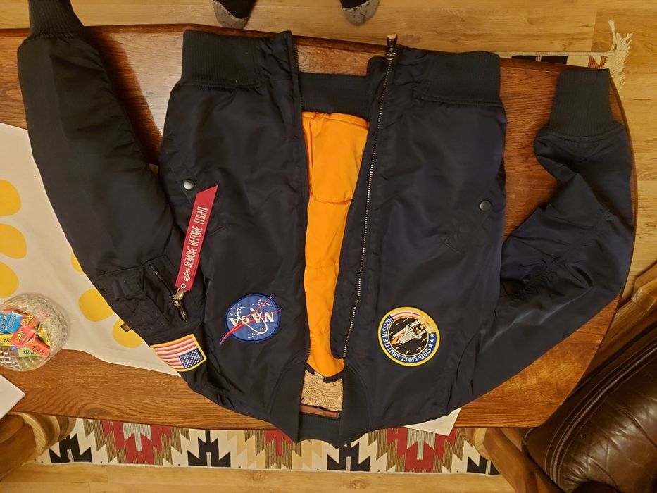 Alpha Industries MA-1 roz M granatowy NASA
