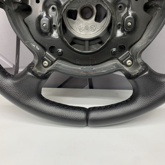 Перетягнутий руль до w211 e-class дорестайл  на обмін