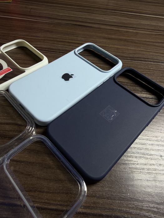Чохли на 17 Pro Max