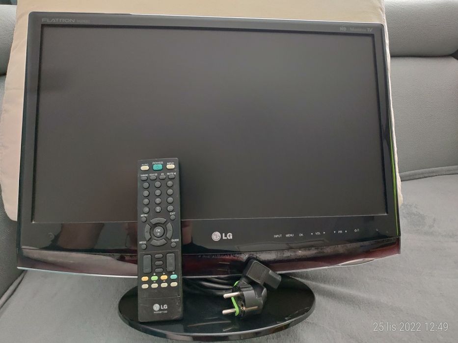 MONITOR LG Flatron 20 cali M2062D-PZ z tunerem TV