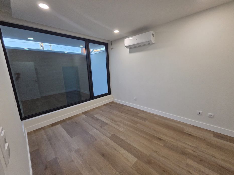 Moradia t4 geminada