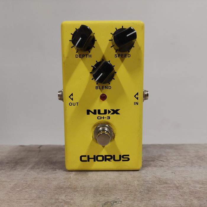 Nux CH-3 Chorus efekt gitarowy