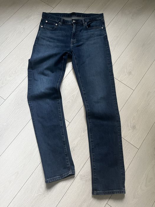 Джинси Levis , Uniqlo.