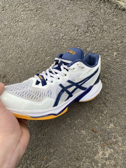 Волейбольні кросівки Asics sky elite ff