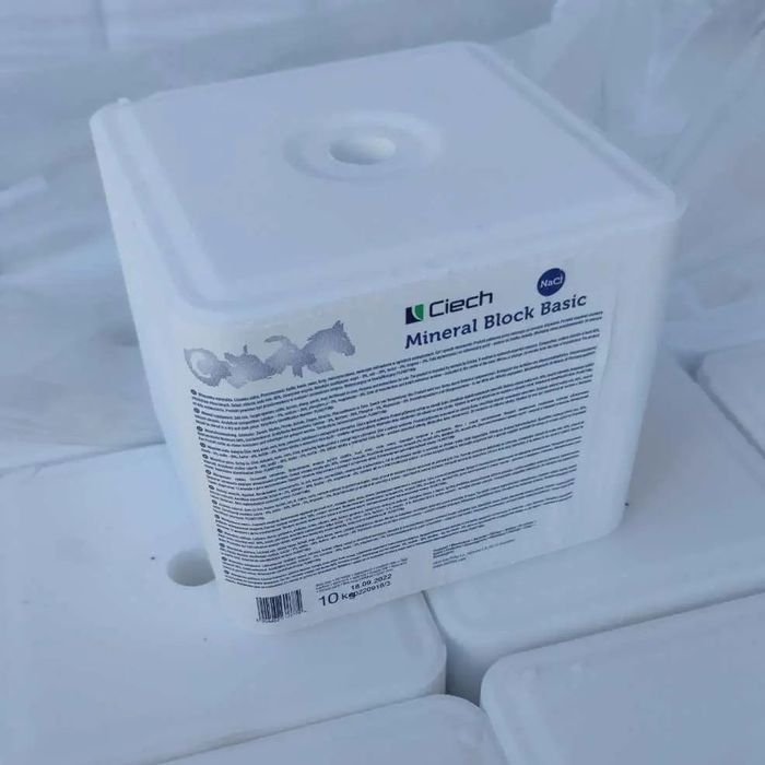 Сіль кормова брикет (лизунець) 10 кг. Польща