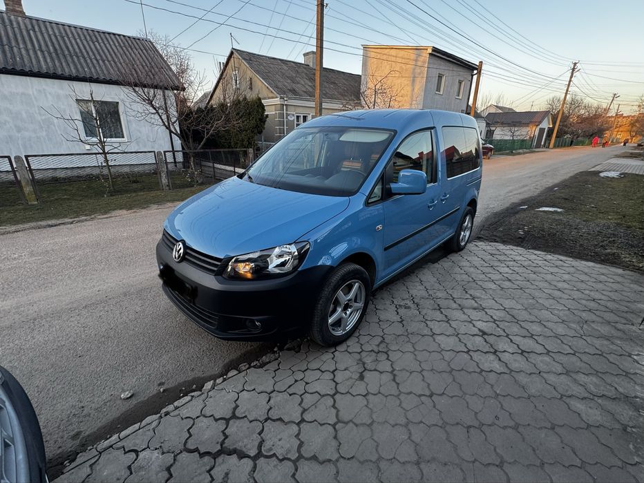 Продам VW Caddy 09.2013 року 2.0 бензин EcoFull(метан)
