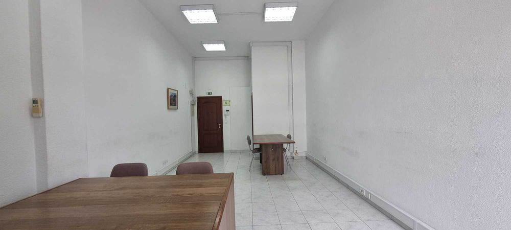 Arrendo Escritório 46m2 em Carcavelos junto à A5