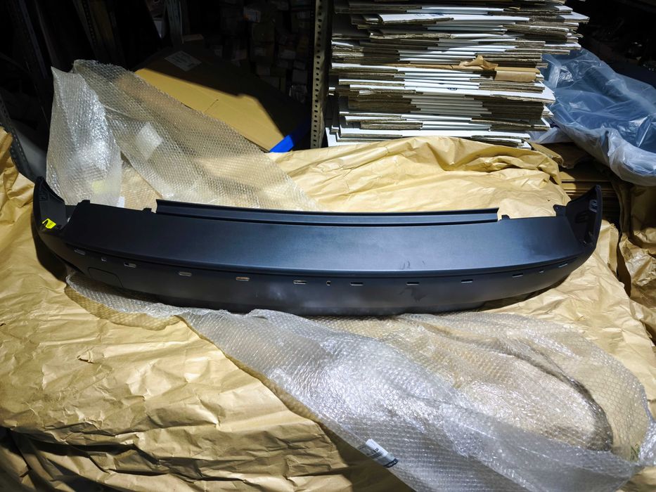Zderzak tył tylny dokładka spoiler Renault Clio IV kombi oryginał NOWY