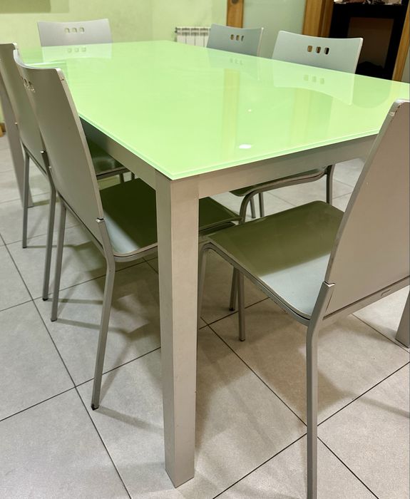 Mesa cozinha em vidro lacado