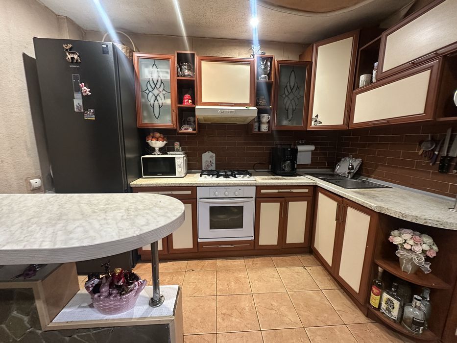 Продам кухонний гарнітур