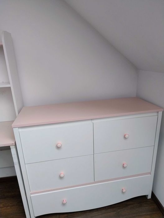 Meble dla dziewczynki