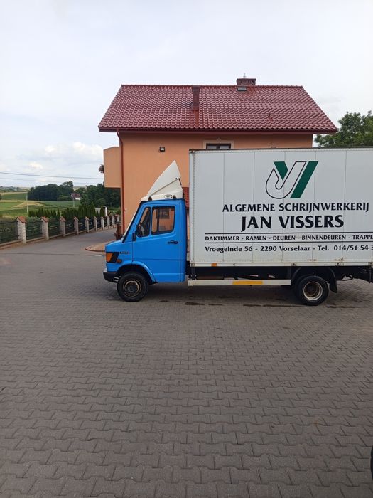 Mercedes Benz 410D