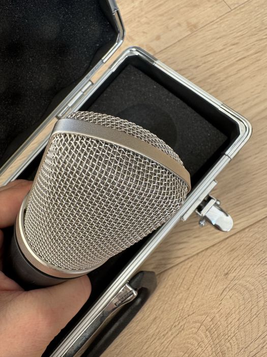 Mikrofon pojemnościowy t.bone SC-450 + walizka + zawieszenie