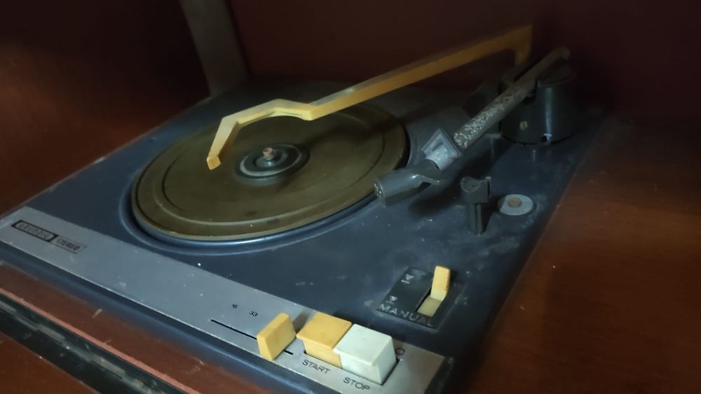 Móvel Aparelhagem  Grundig vintage dos anos 70