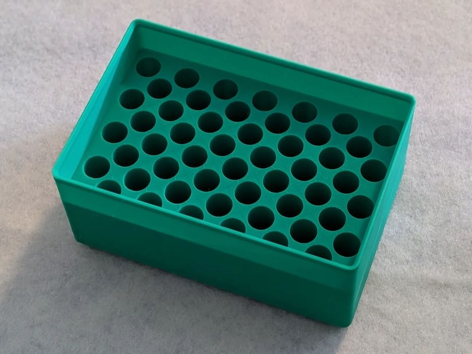 Stackable 'Gridfinity' Battery Box for AAA Batteries