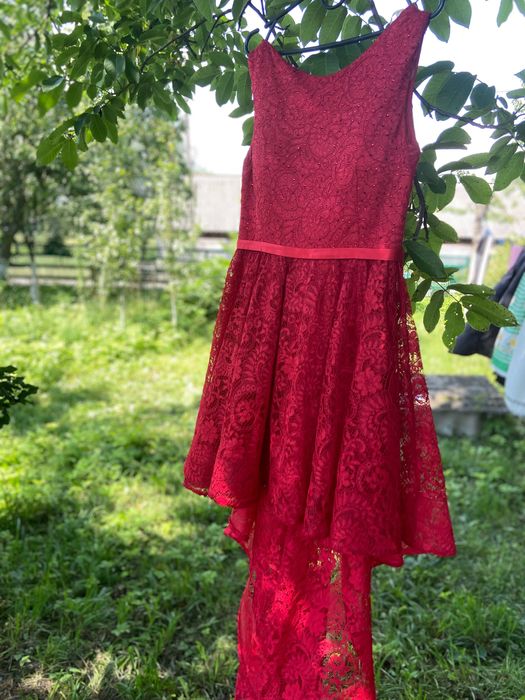 Продається випускна сукня!
Будь неповторною!